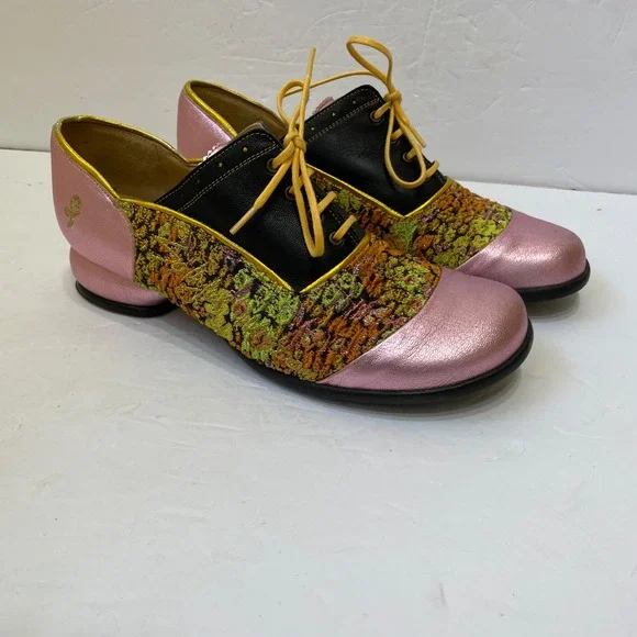 JOHN FLUEVOG DARBY FELLOWSHIP IN PINK WITH TAPESTRY ACCENT - Picture 2 of 10